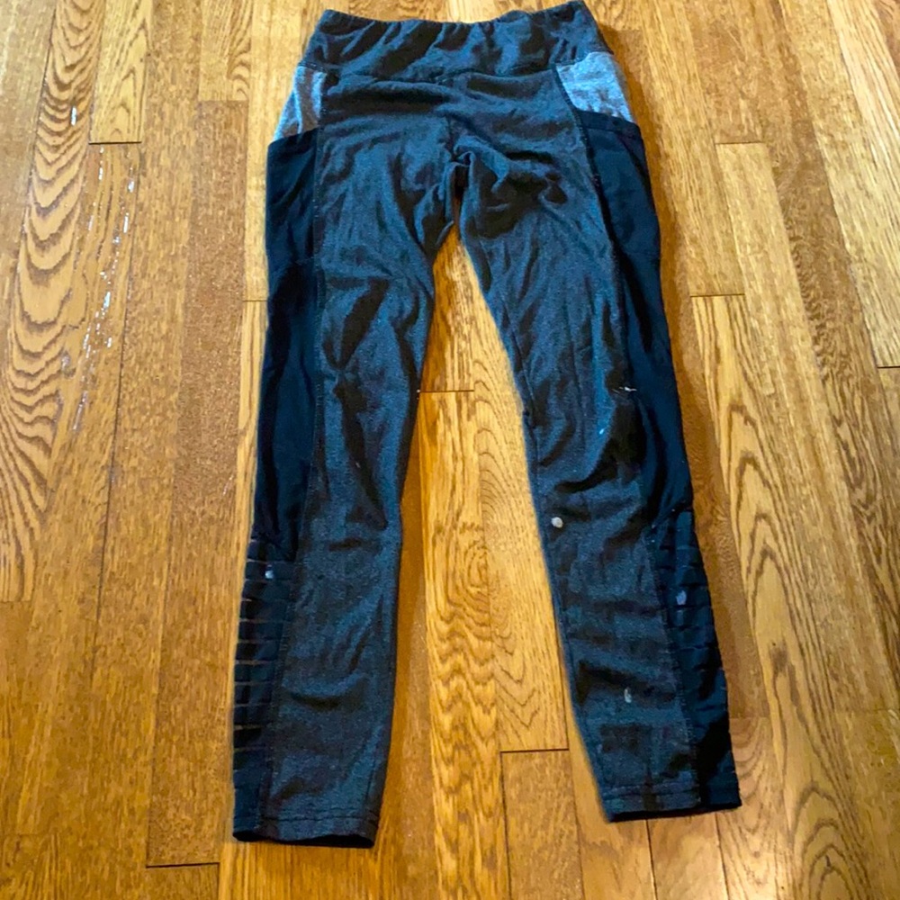 Black and Grey Leggings with Mesh and Pockets